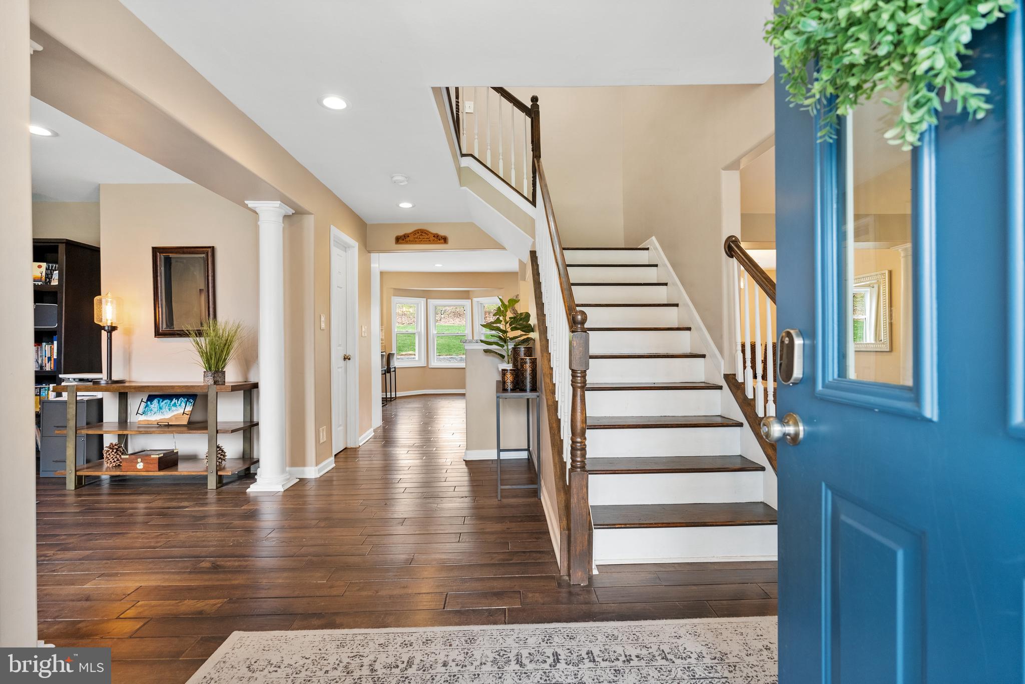 OLD TRIANGLE - Residential