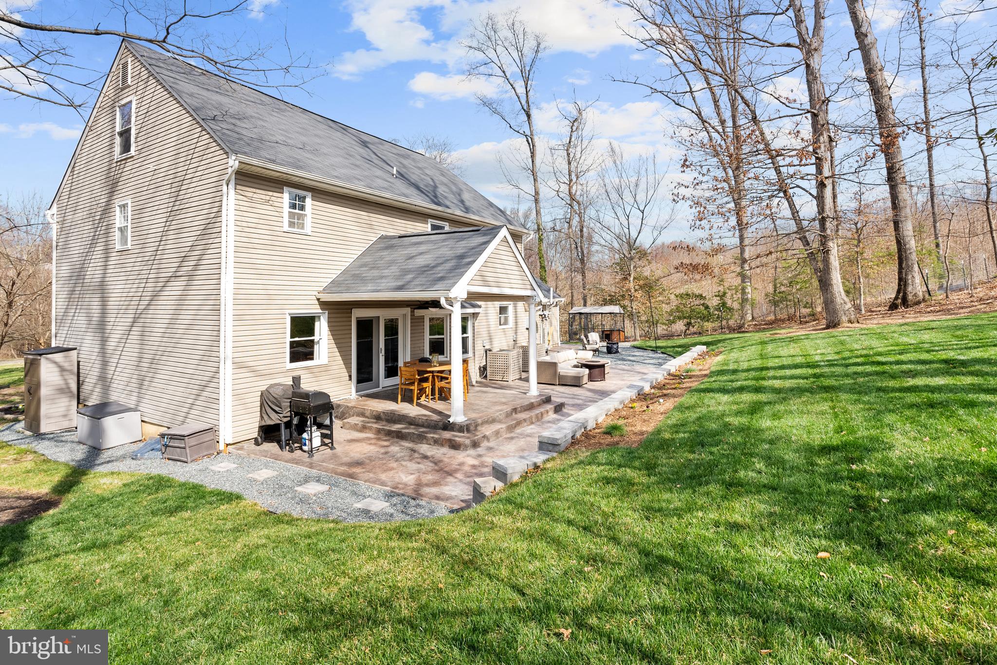 OLD TRIANGLE - Residential