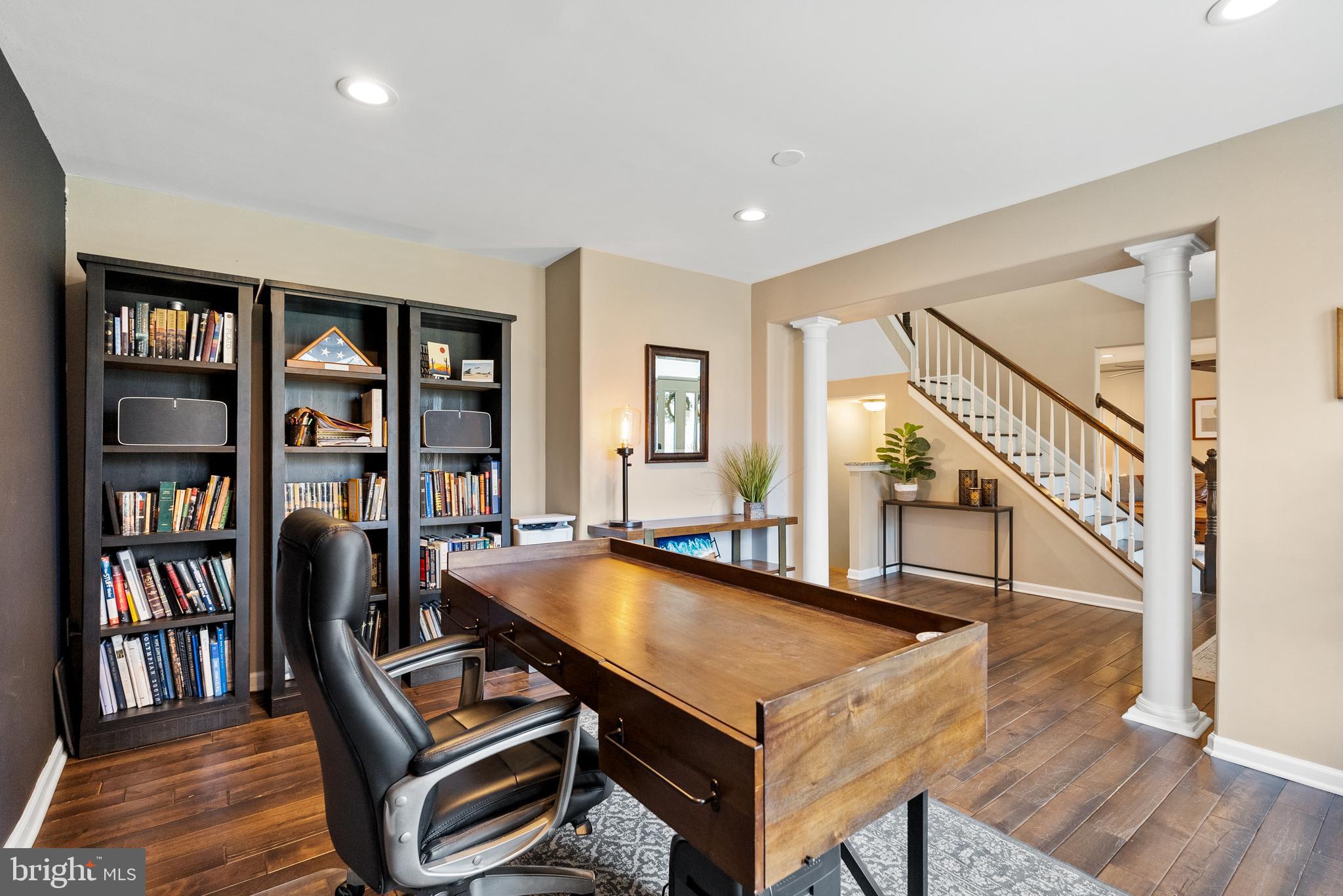 OLD TRIANGLE - Residential