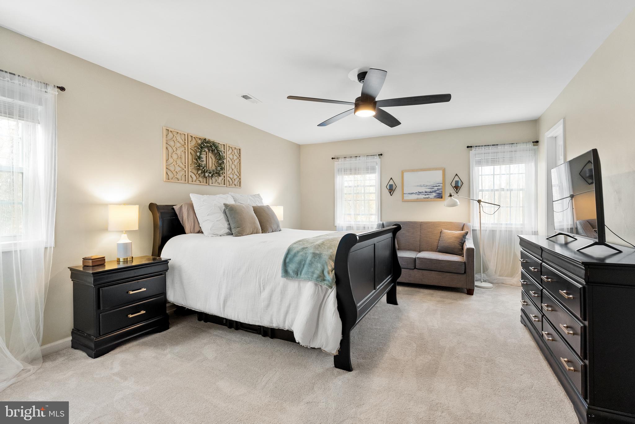 OLD TRIANGLE - Residential