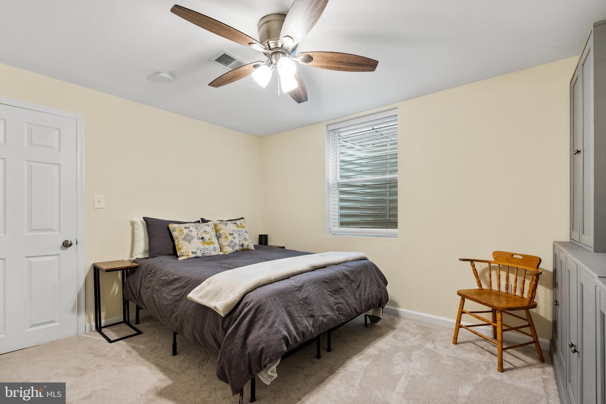 OLD TRIANGLE - Residential