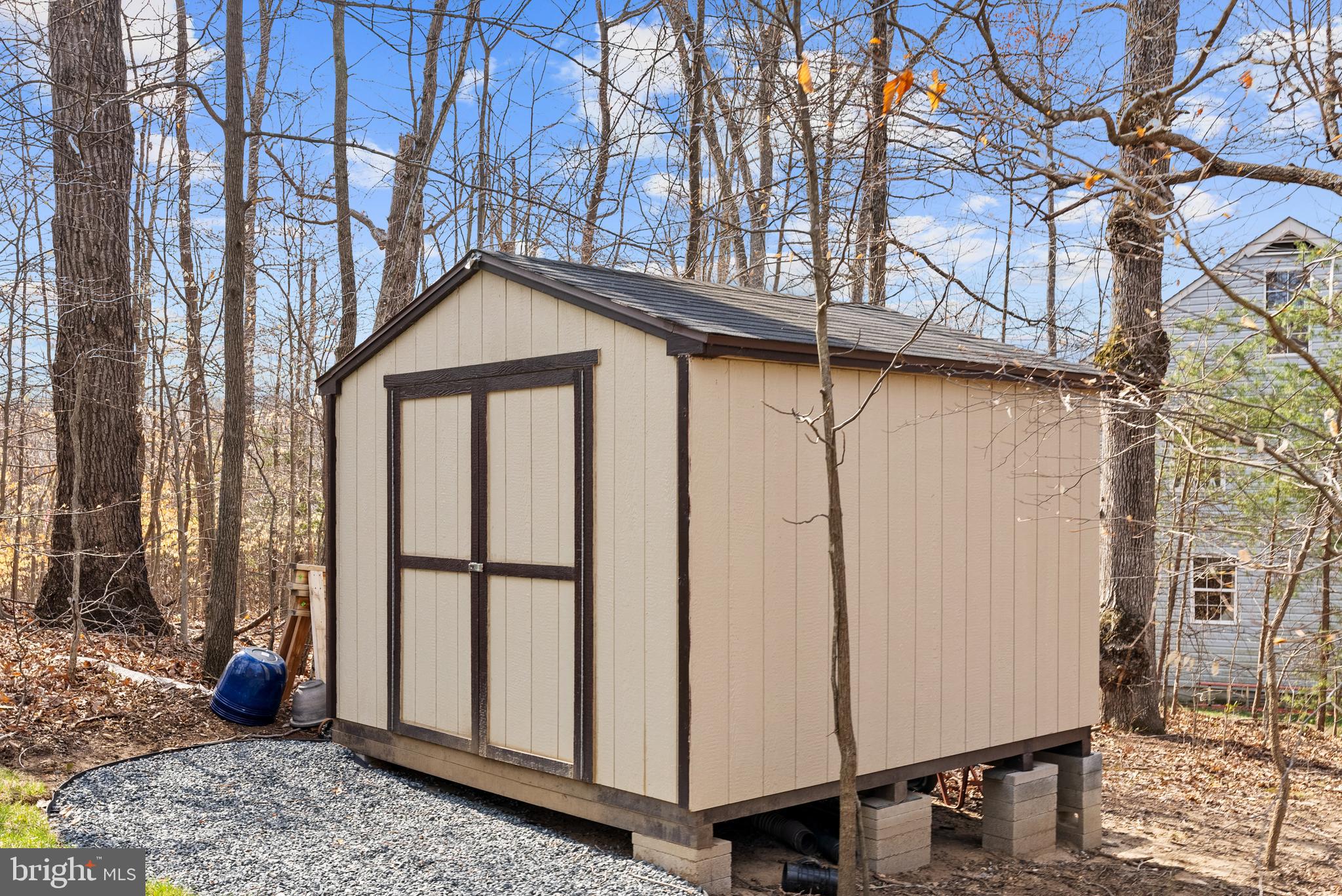 OLD TRIANGLE - Residential