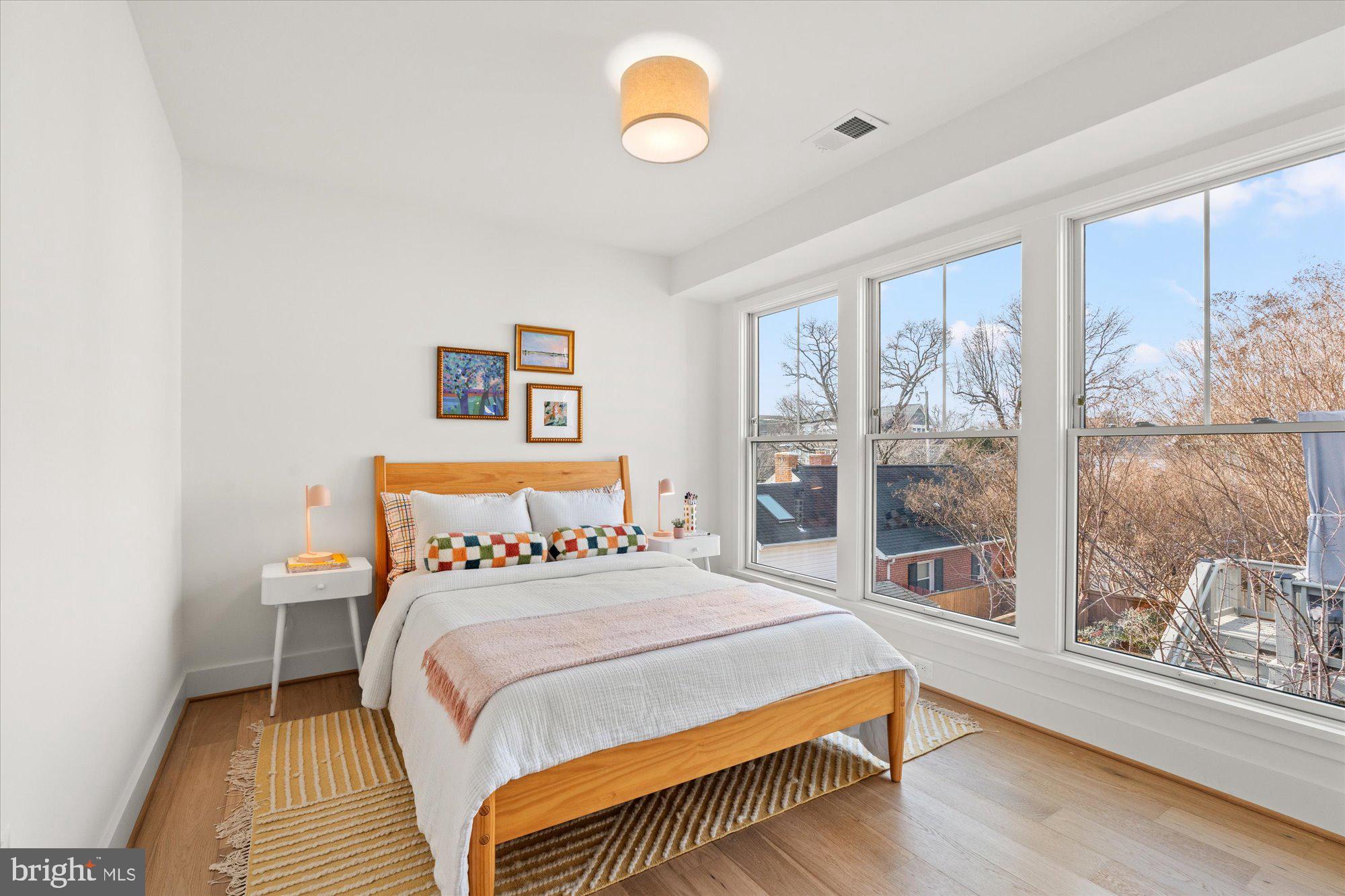 DEL RAY - Residential