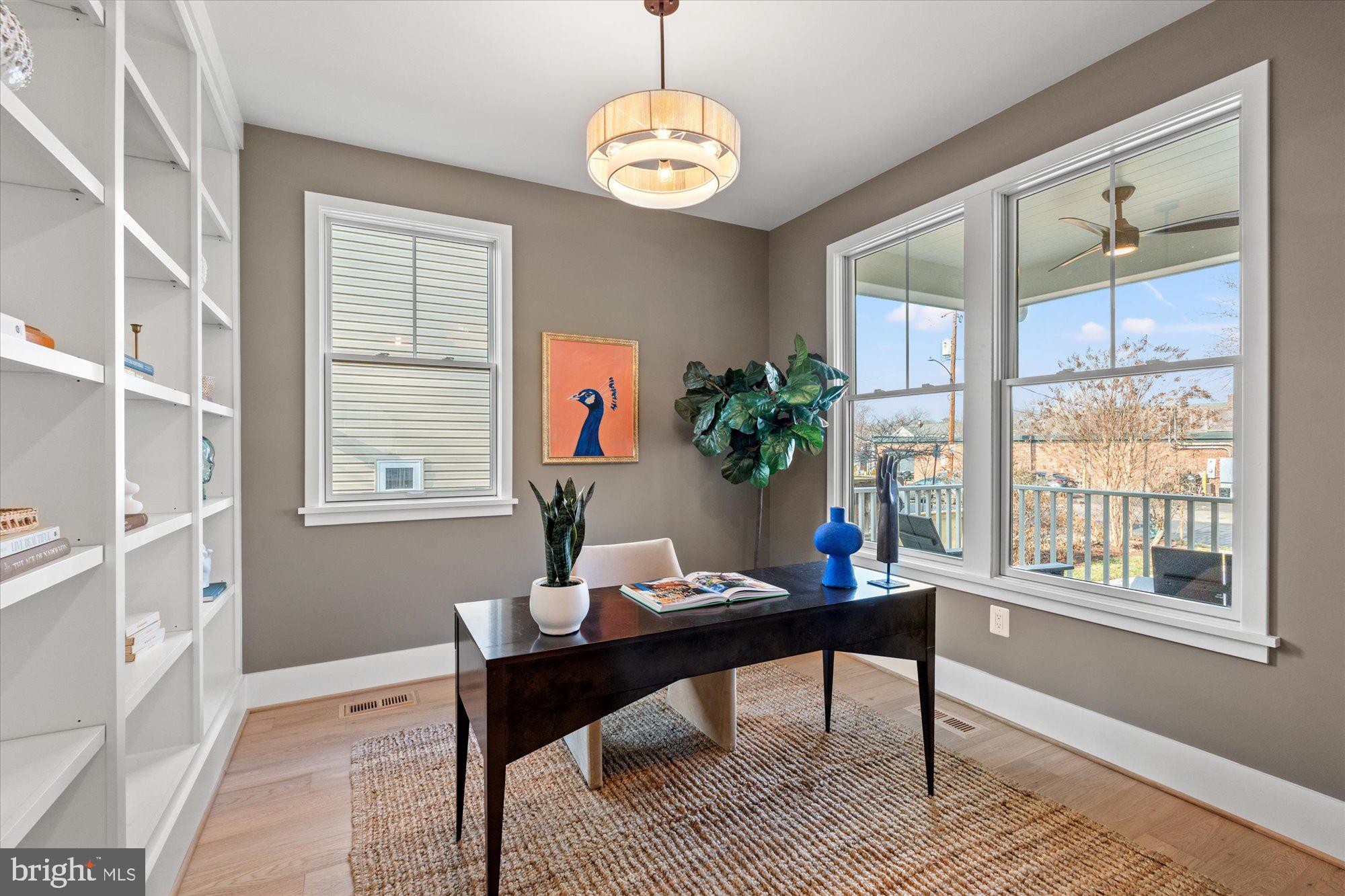 DEL RAY - Residential