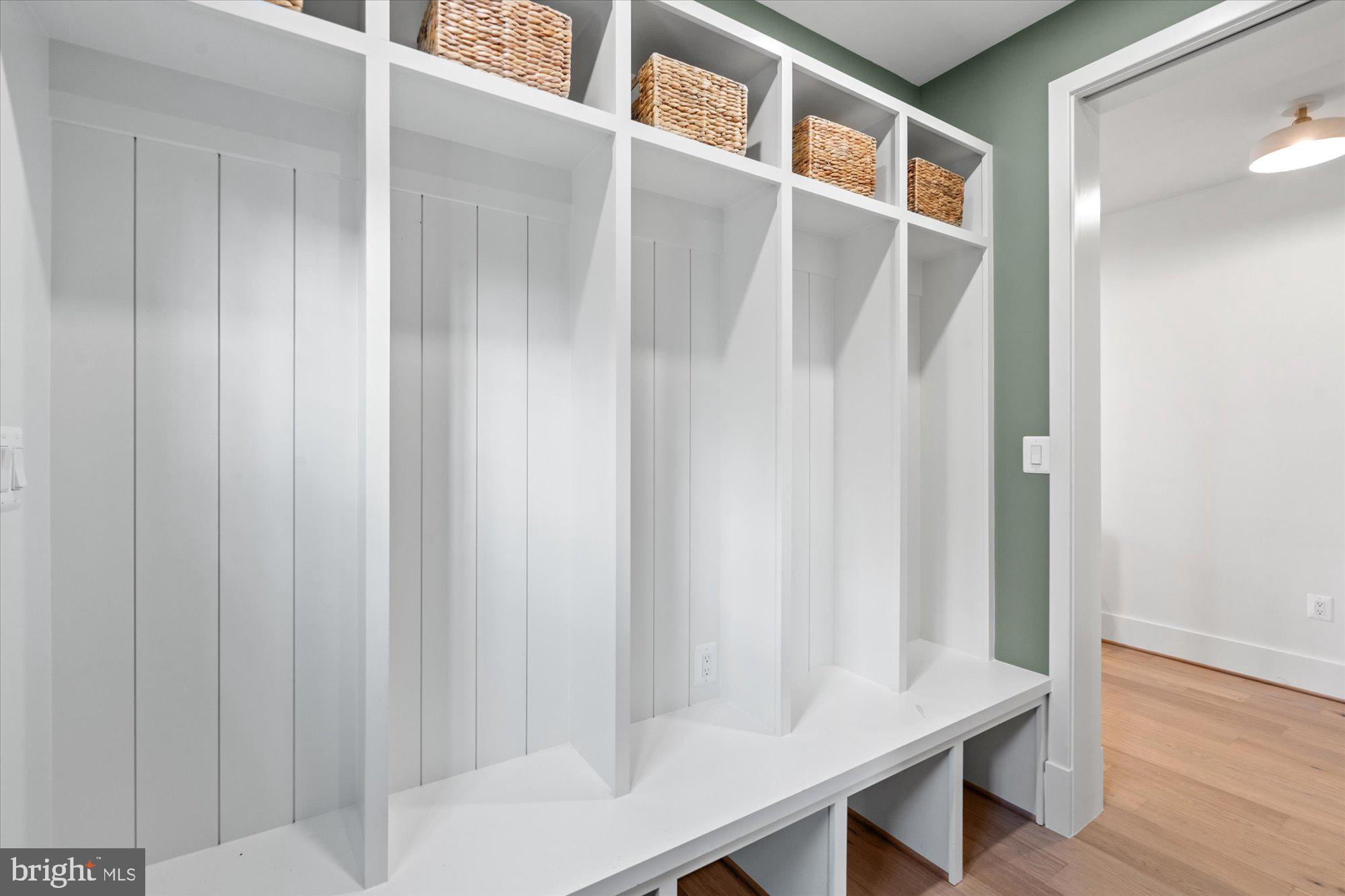 DEL RAY - Residential