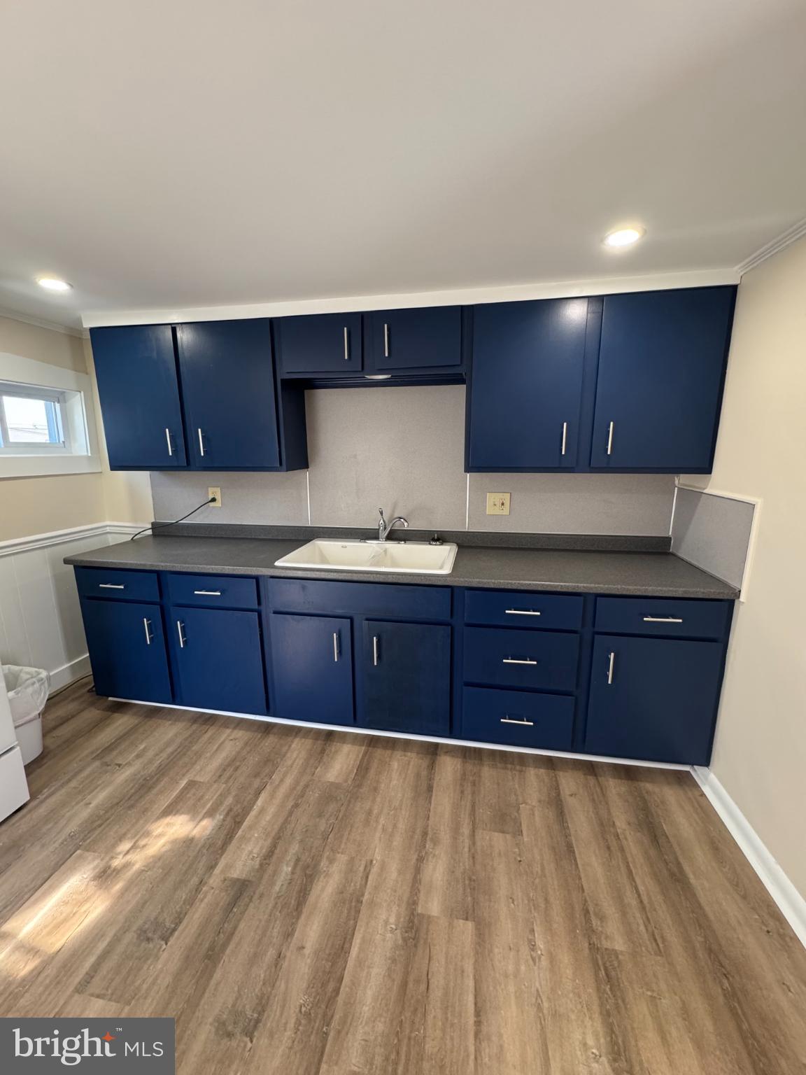 28 W STIEGEL STREET 2