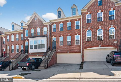 Townhouse For Sale - 9144 Furey Road<br/> LORTON, VA 22079