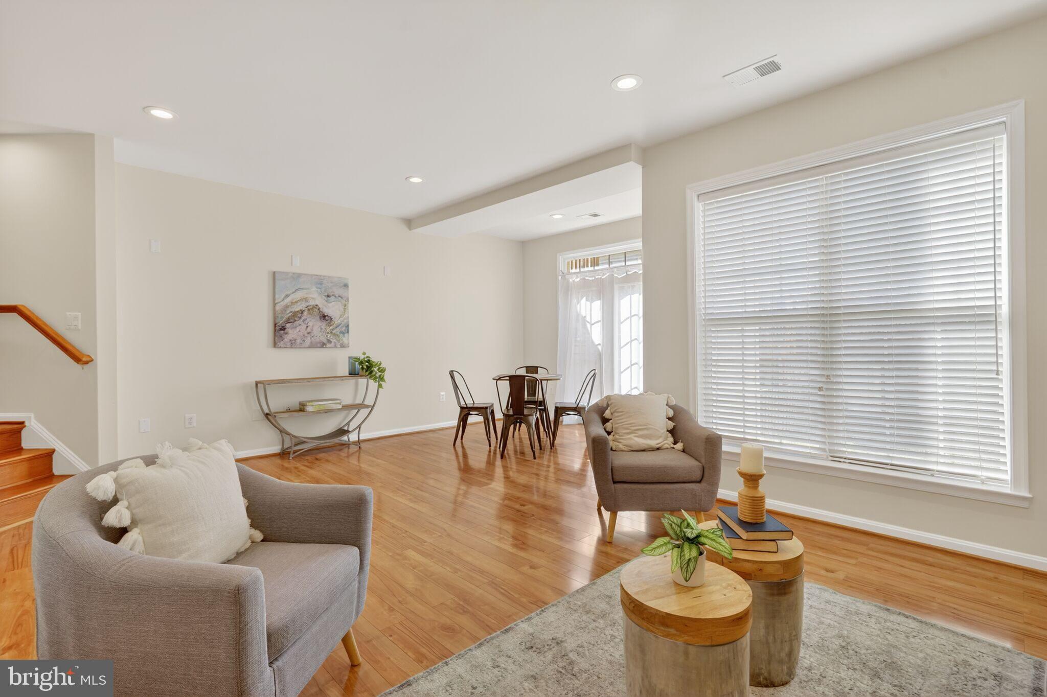 LAUREL HIGHLANDS - Residential