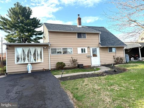 Tiny photo for 25 Goldengate Road, LEVITTOWN, PA 19057 (MLS # PABU2117934)