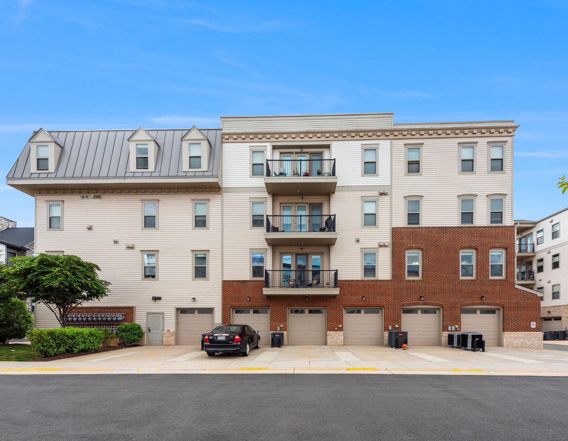 BIRCHWOOD AT BRAMBLETON - Residential