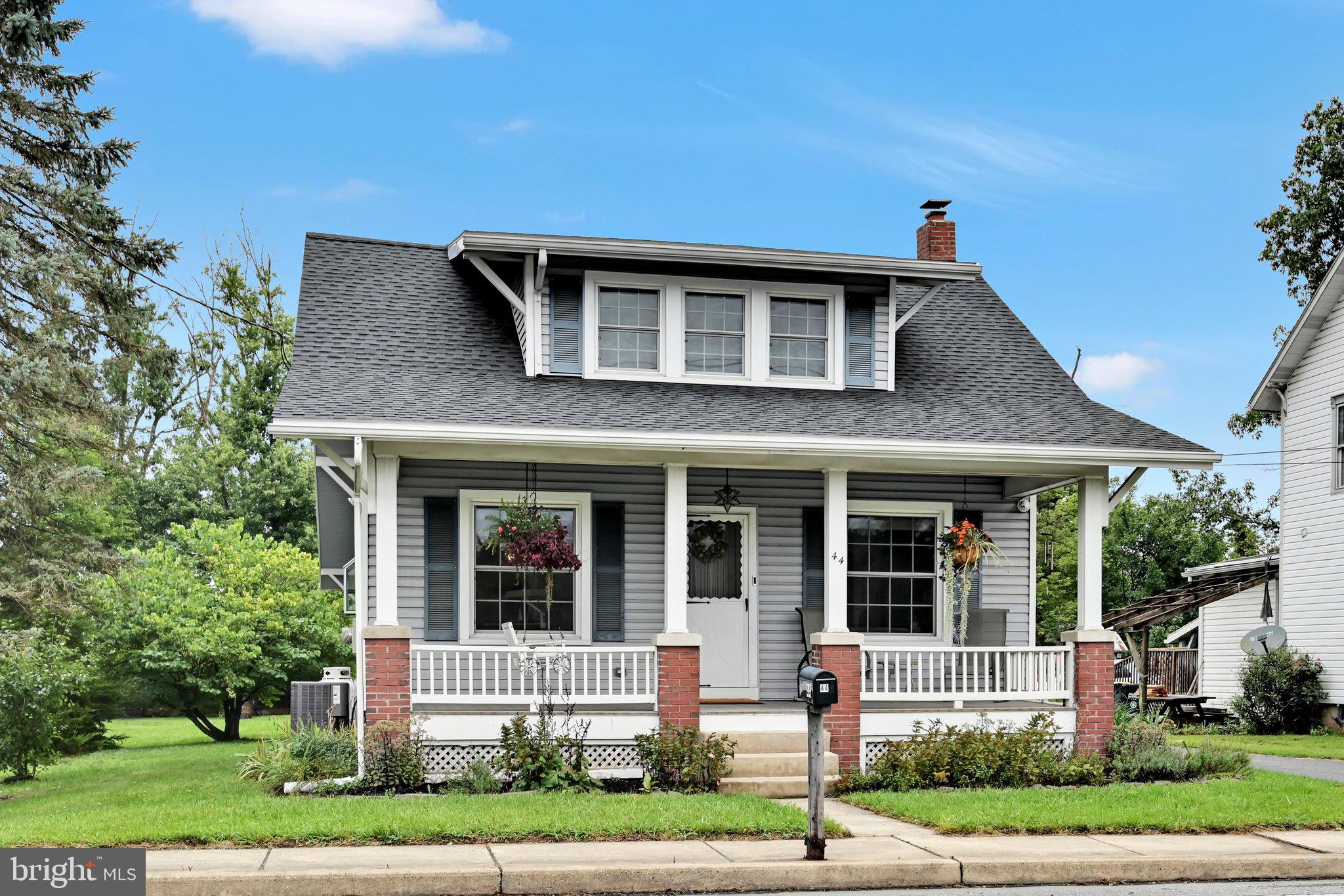 44 W MAIN STREET