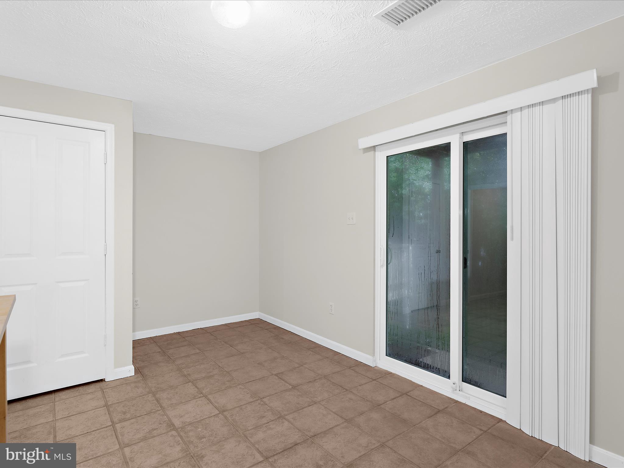 KINGS RANSOM CONDO - Residential