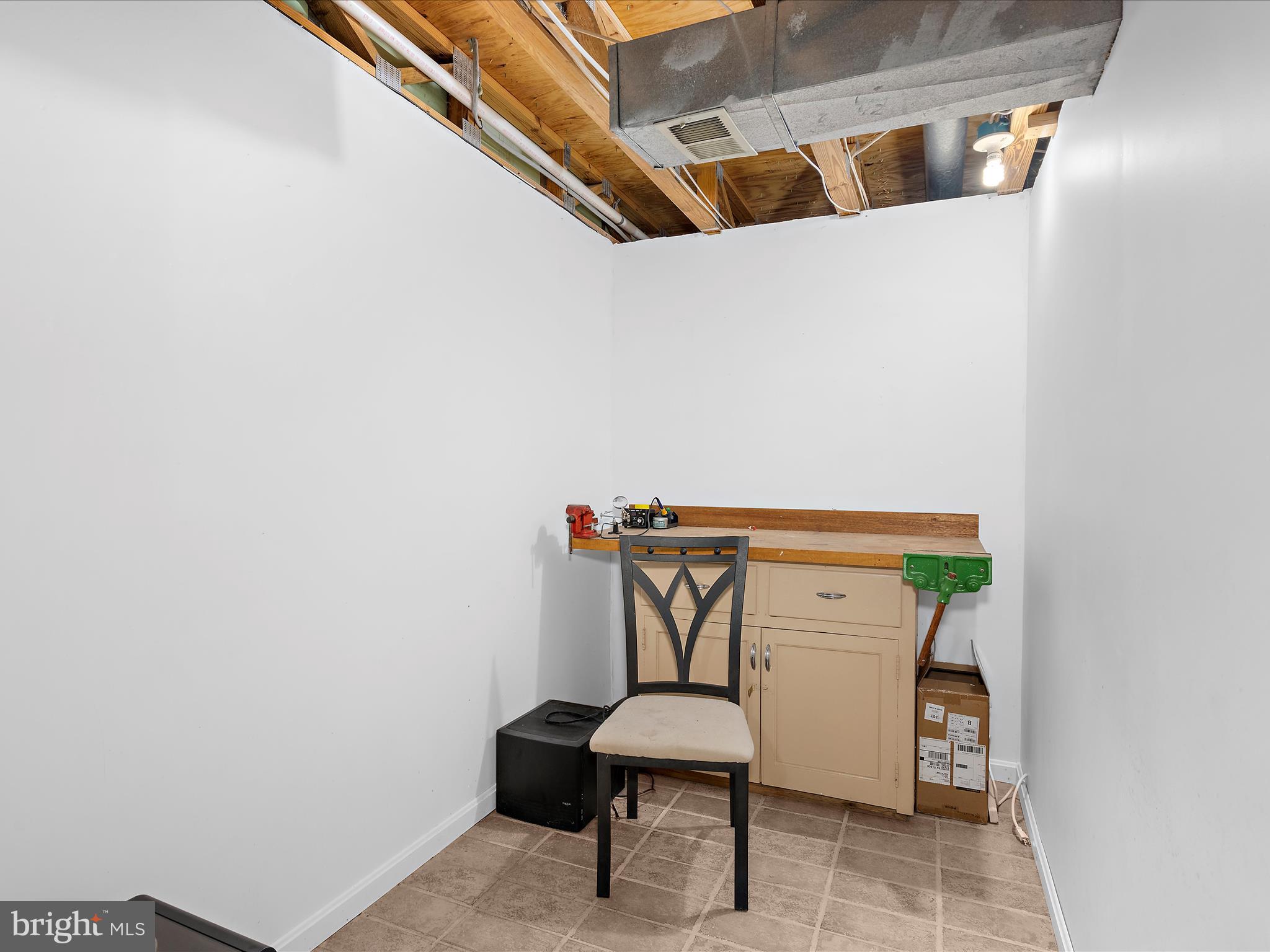 KINGS RANSOM CONDO - Residential