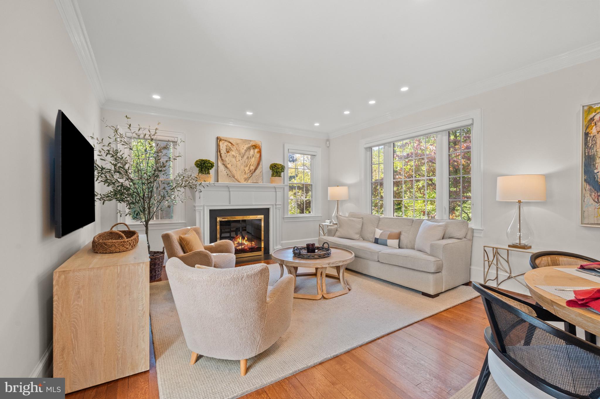 8007 GLENDALE ROAD