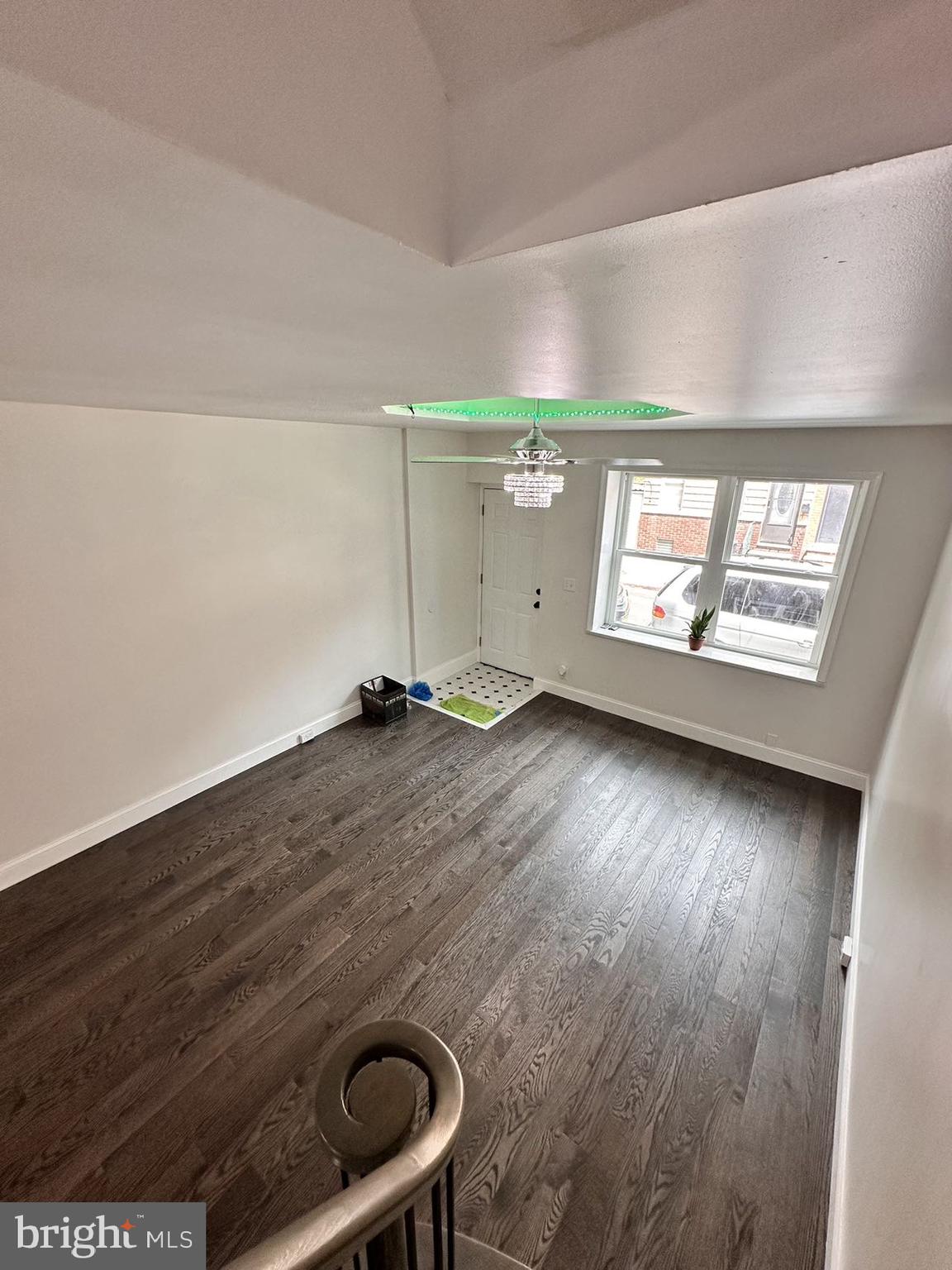 ITALIAN MARKET - Residential