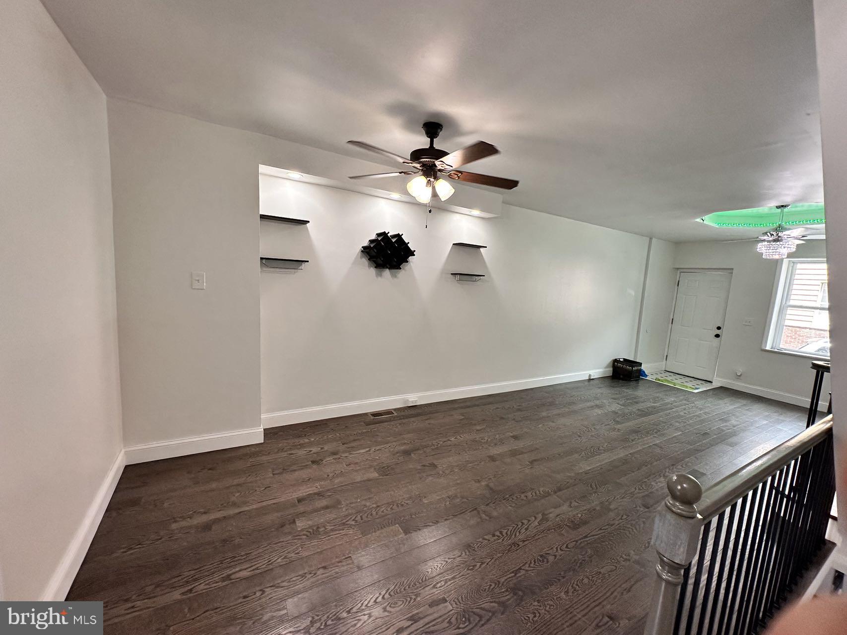 ITALIAN MARKET - Residential