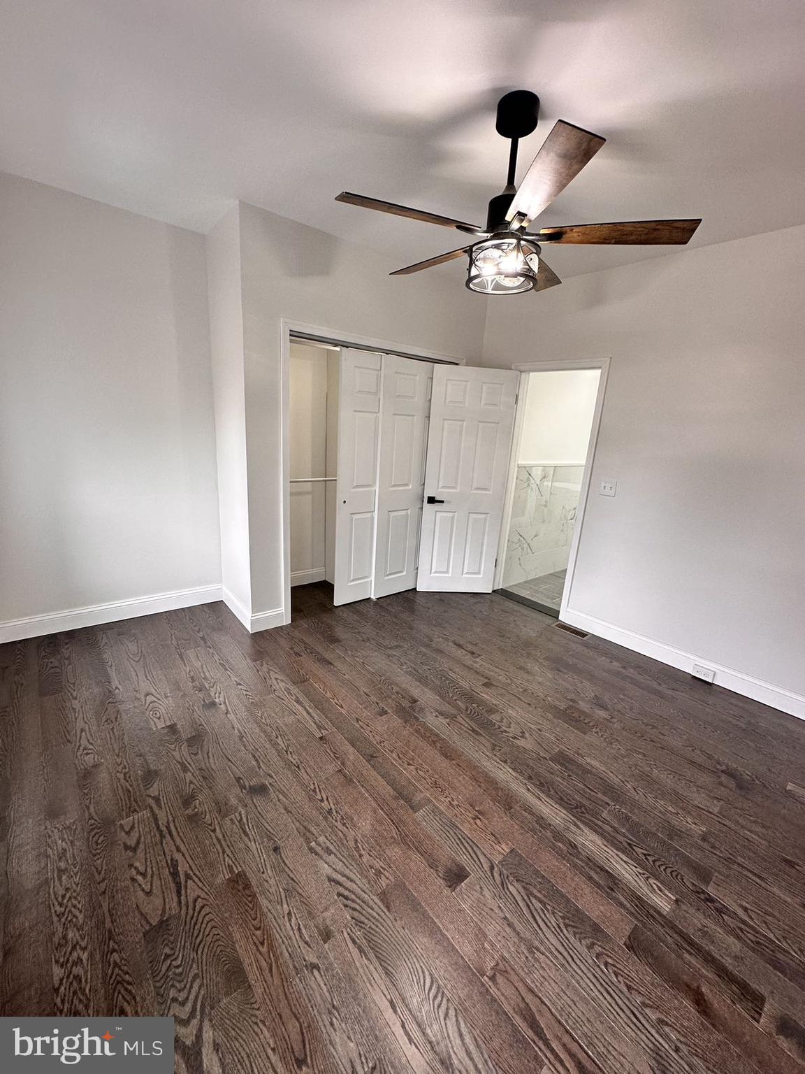 ITALIAN MARKET - Residential