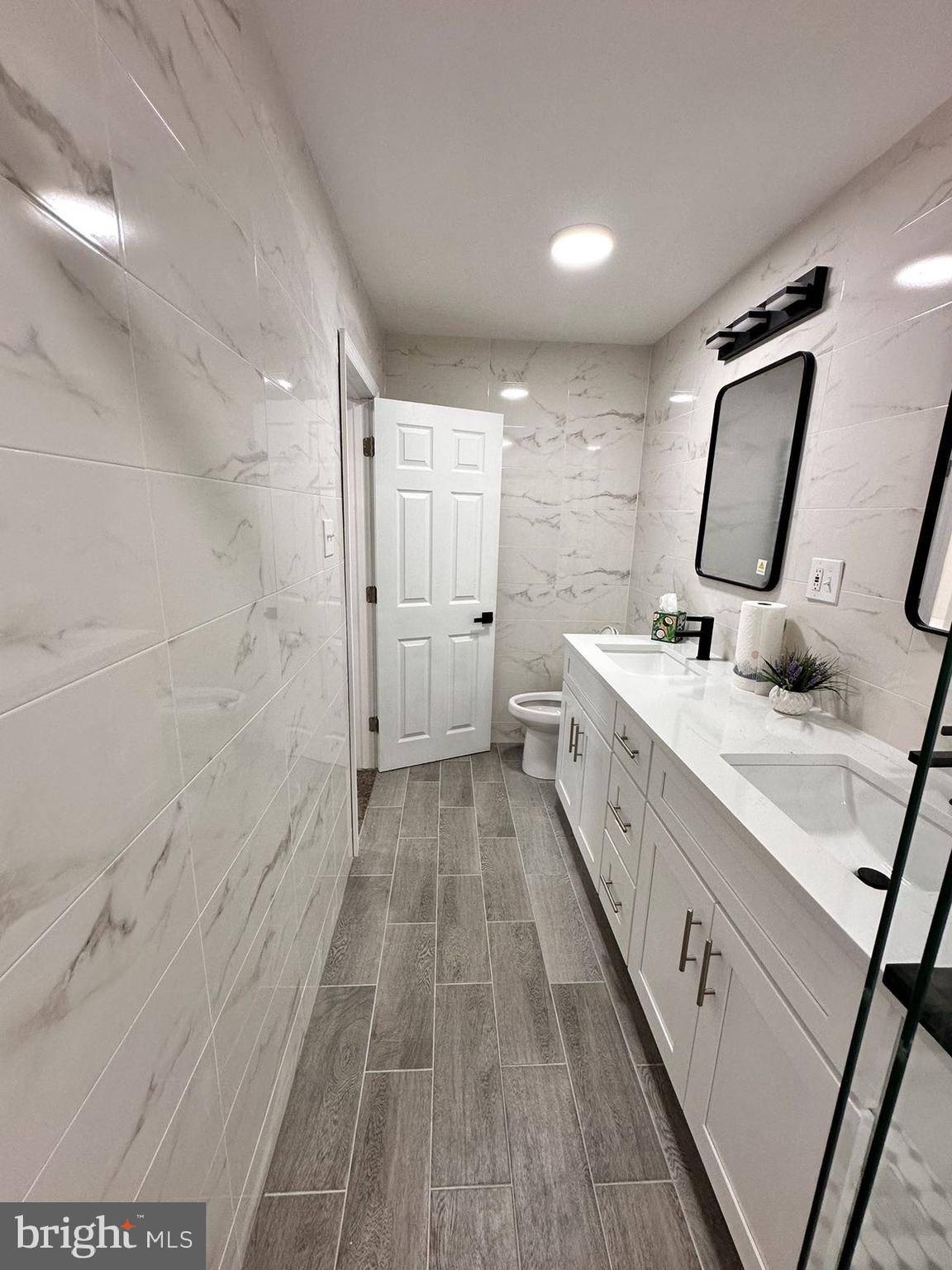 ITALIAN MARKET - Residential