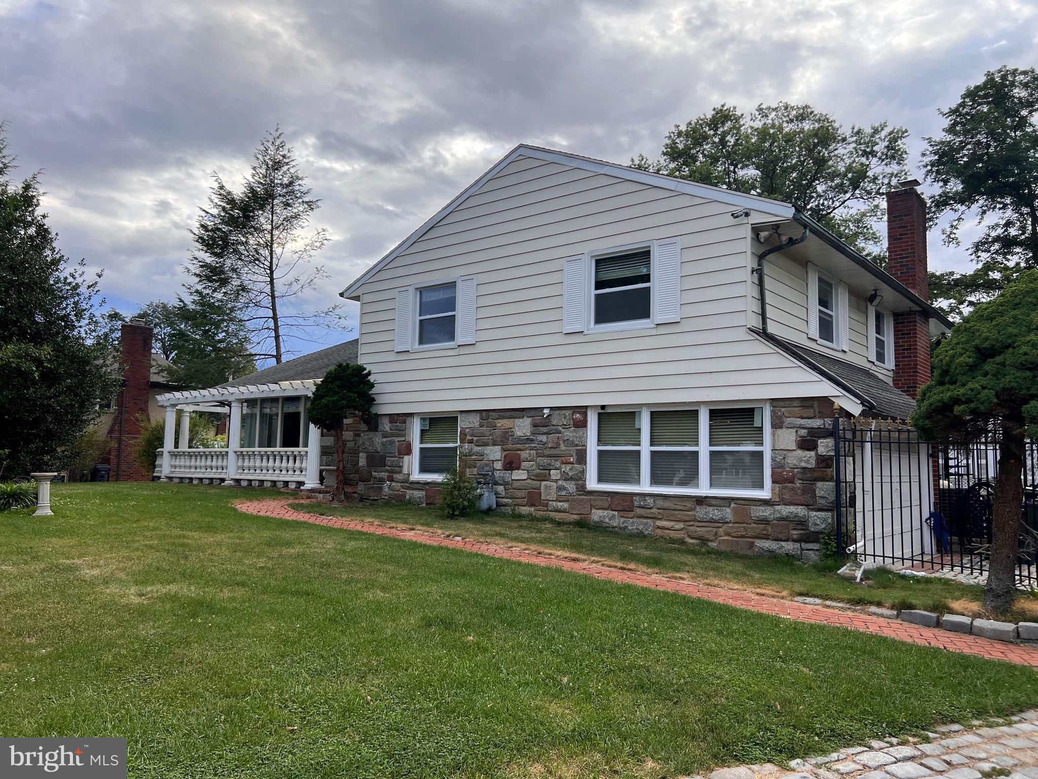 1868 PINE ROAD