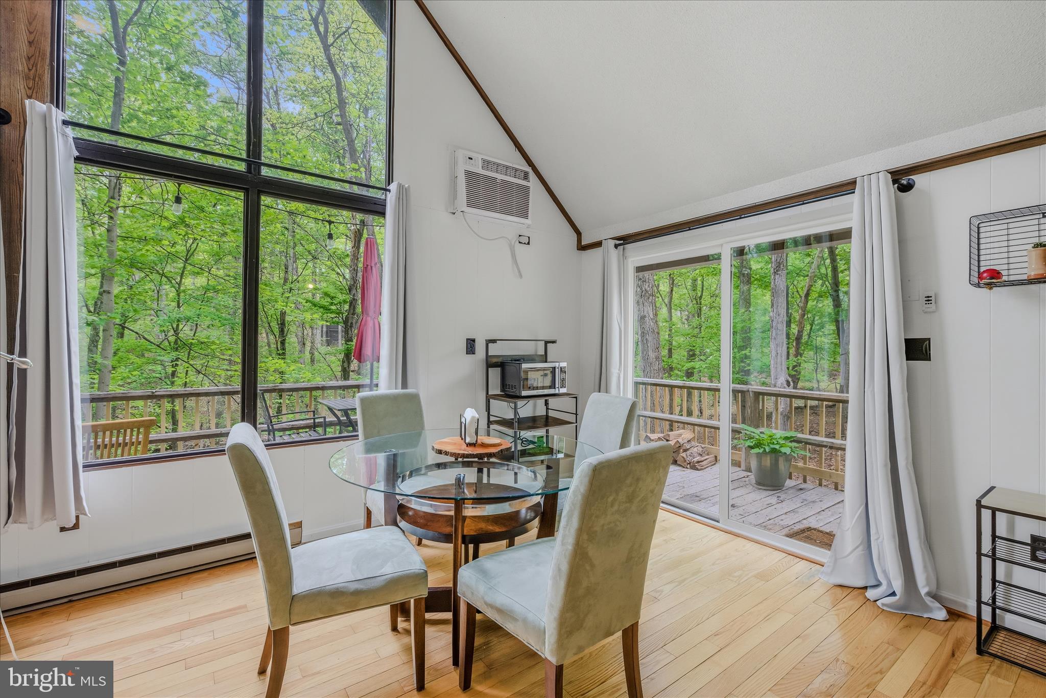 THE WOODS - Residential