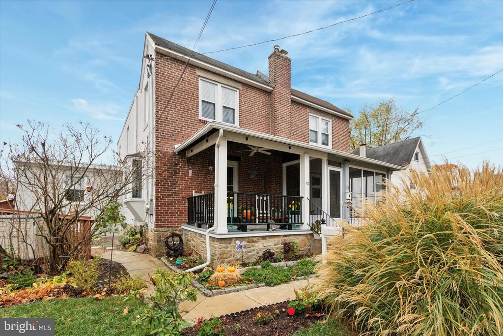 Photo of 712 Bartram Avenue, DARBY, PA 19023 (MLS # PADE2107234)