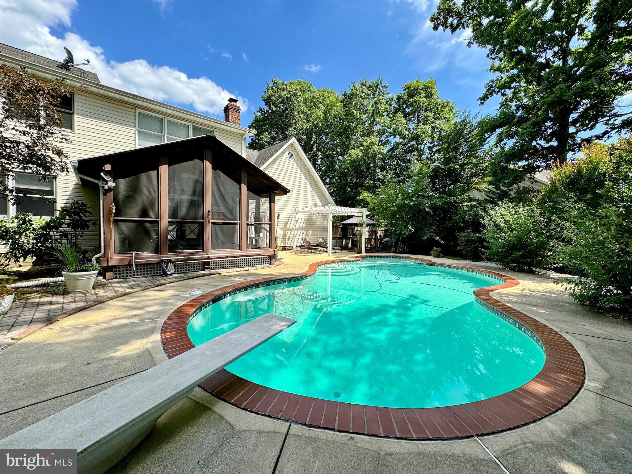 KINGS GRANT LA PLATA - Residential