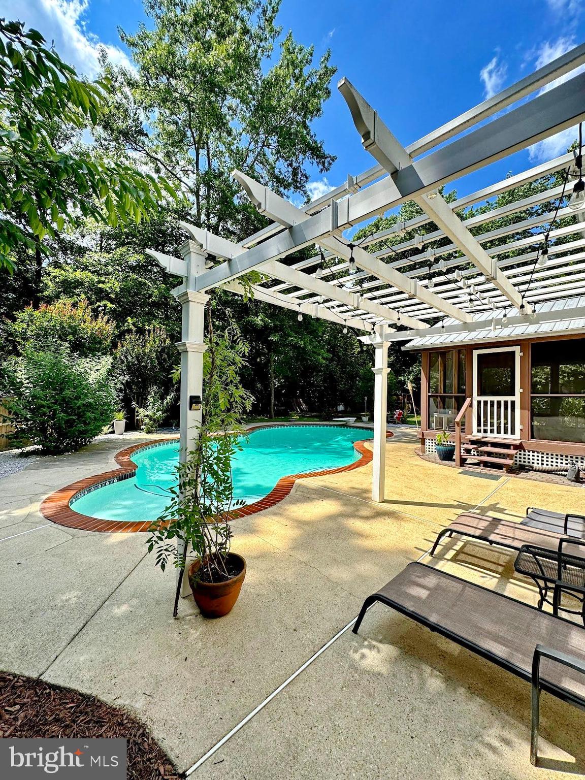 KINGS GRANT LA PLATA - Residential