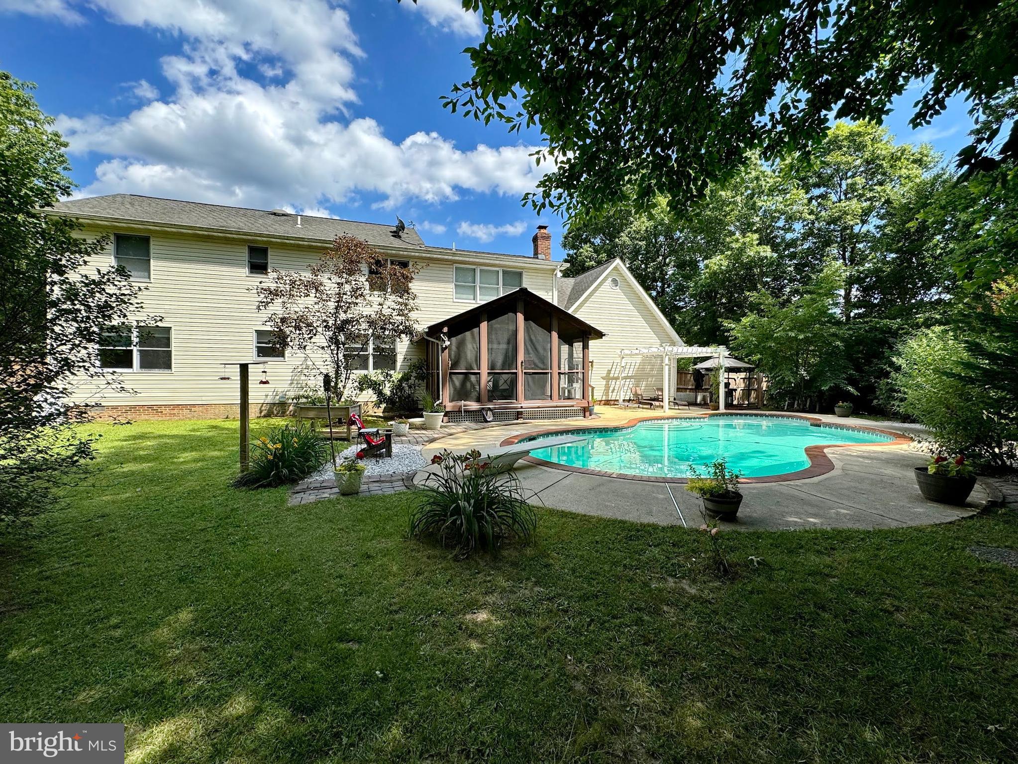 KINGS GRANT LA PLATA - Residential