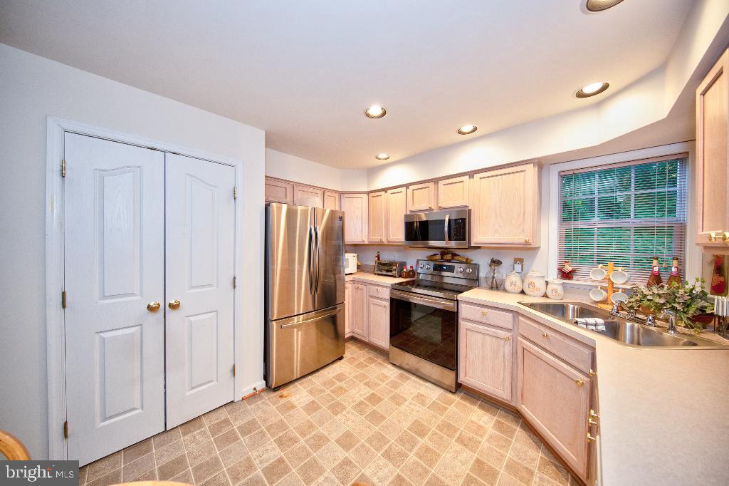 LONG BAR HARBOR - Residential