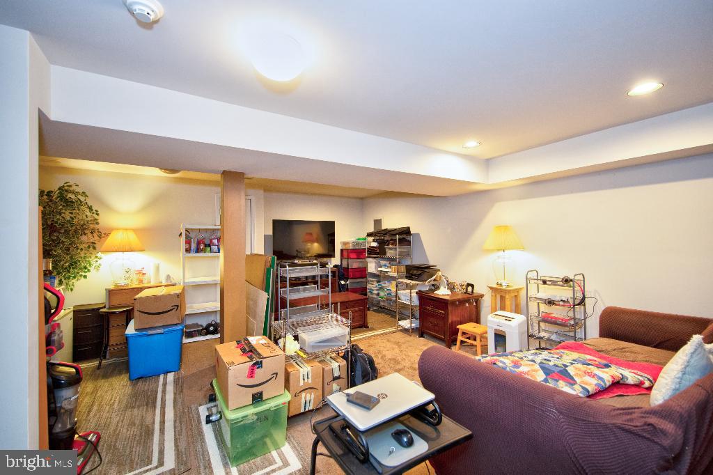 LONG BAR HARBOR - Residential