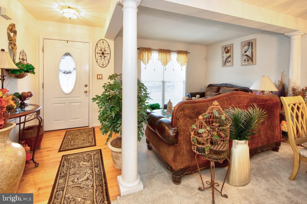 LONG BAR HARBOR - Residential