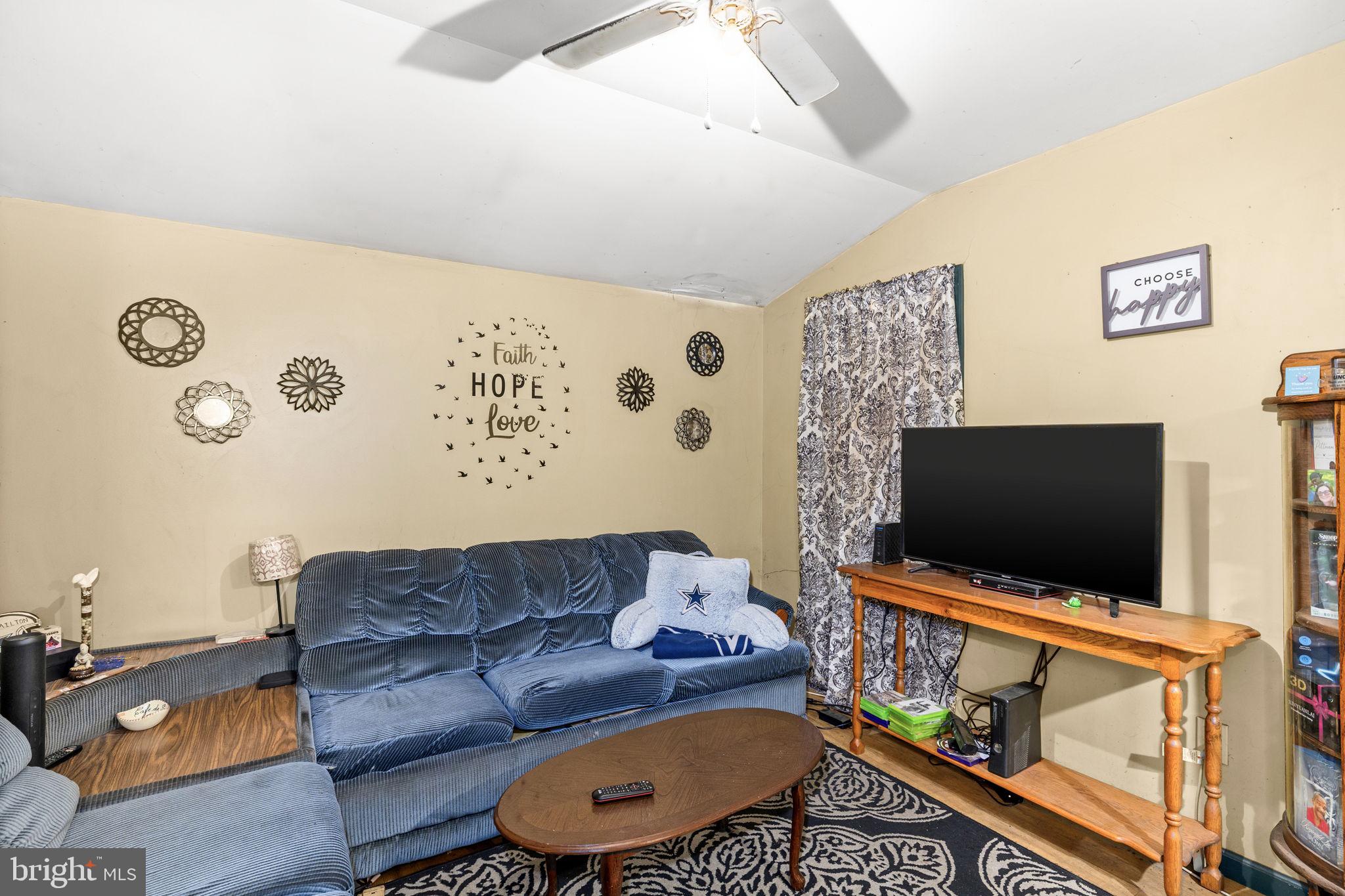 FLYTHE PROPERTY - Residential