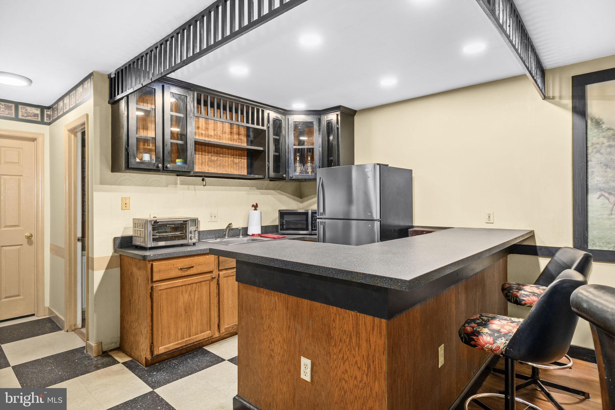 FLYTHE PROPERTY - Residential