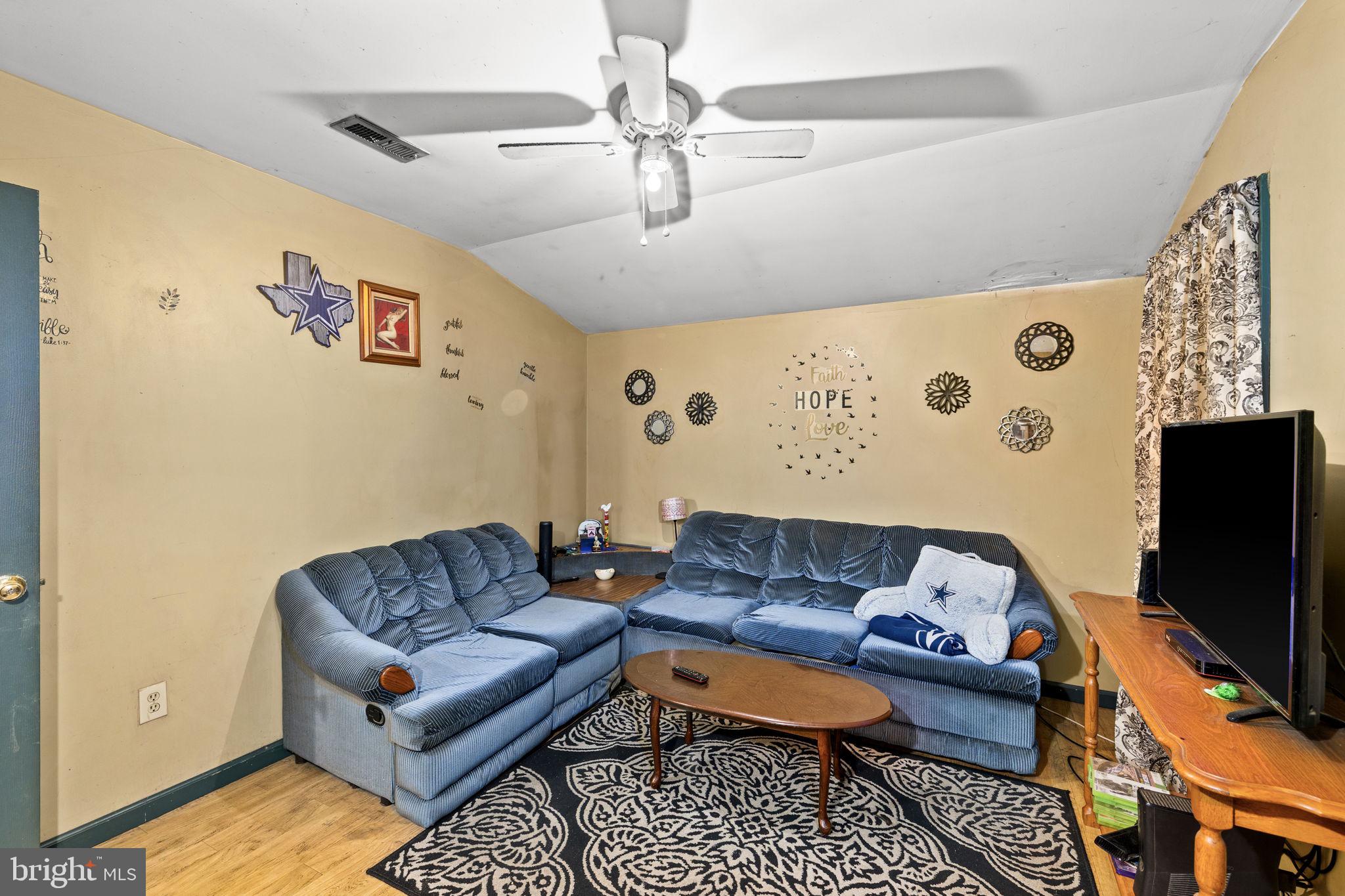 FLYTHE PROPERTY - Residential