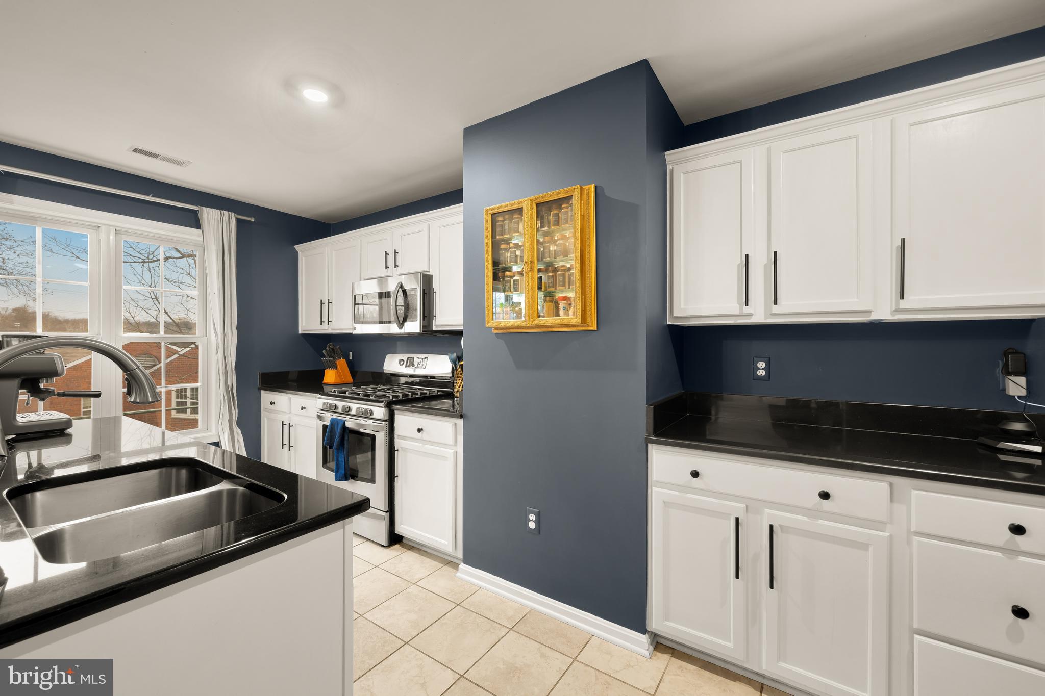 1636 S TAYLOR STREET