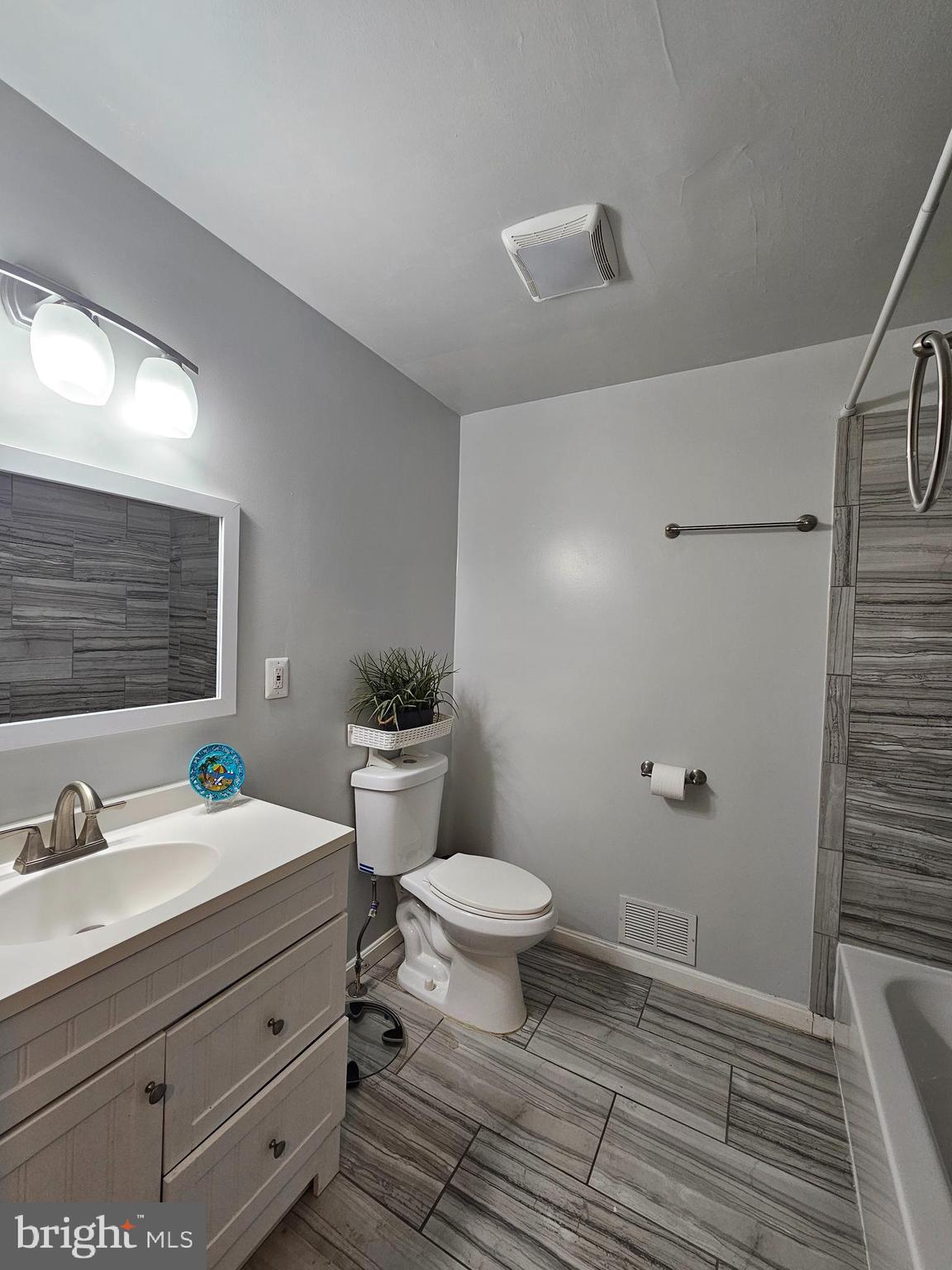 BRADBURY HEIGHTS - Residential