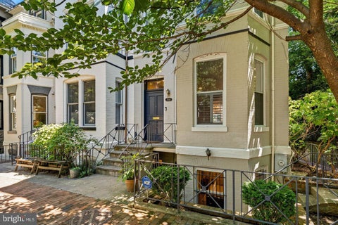 Townhouse For Rent - 3044 Cambridge Place<br/> WASHINGTON, DC 20007