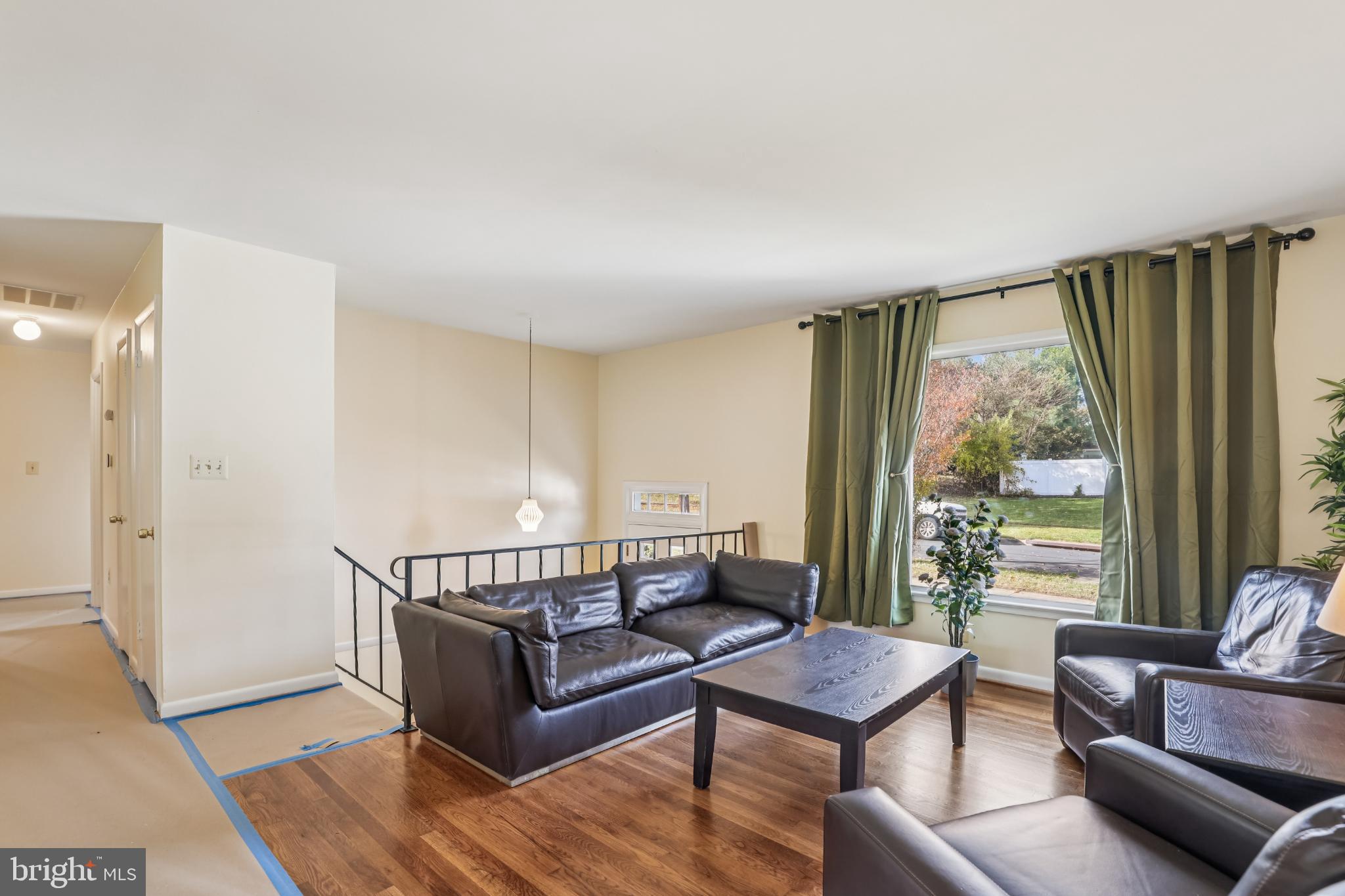 BURGUNDY ESTATES - Residential