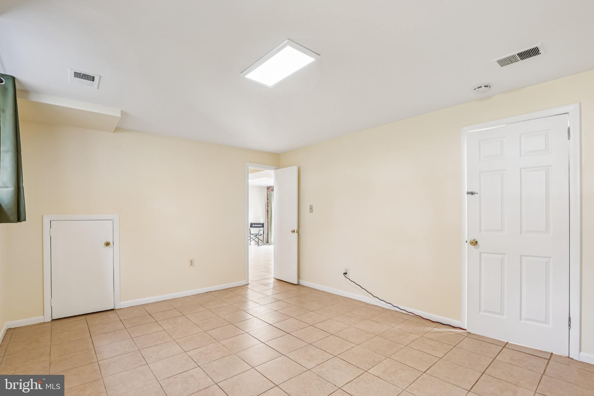 BURGUNDY ESTATES - Residential