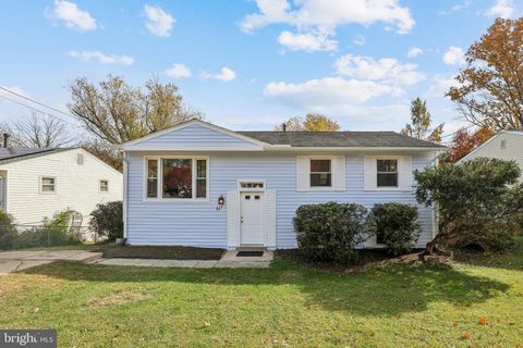 Photo of 617 Denham Road, ROCKVILLE, MD 20851 (MLS # MDMC2205848)