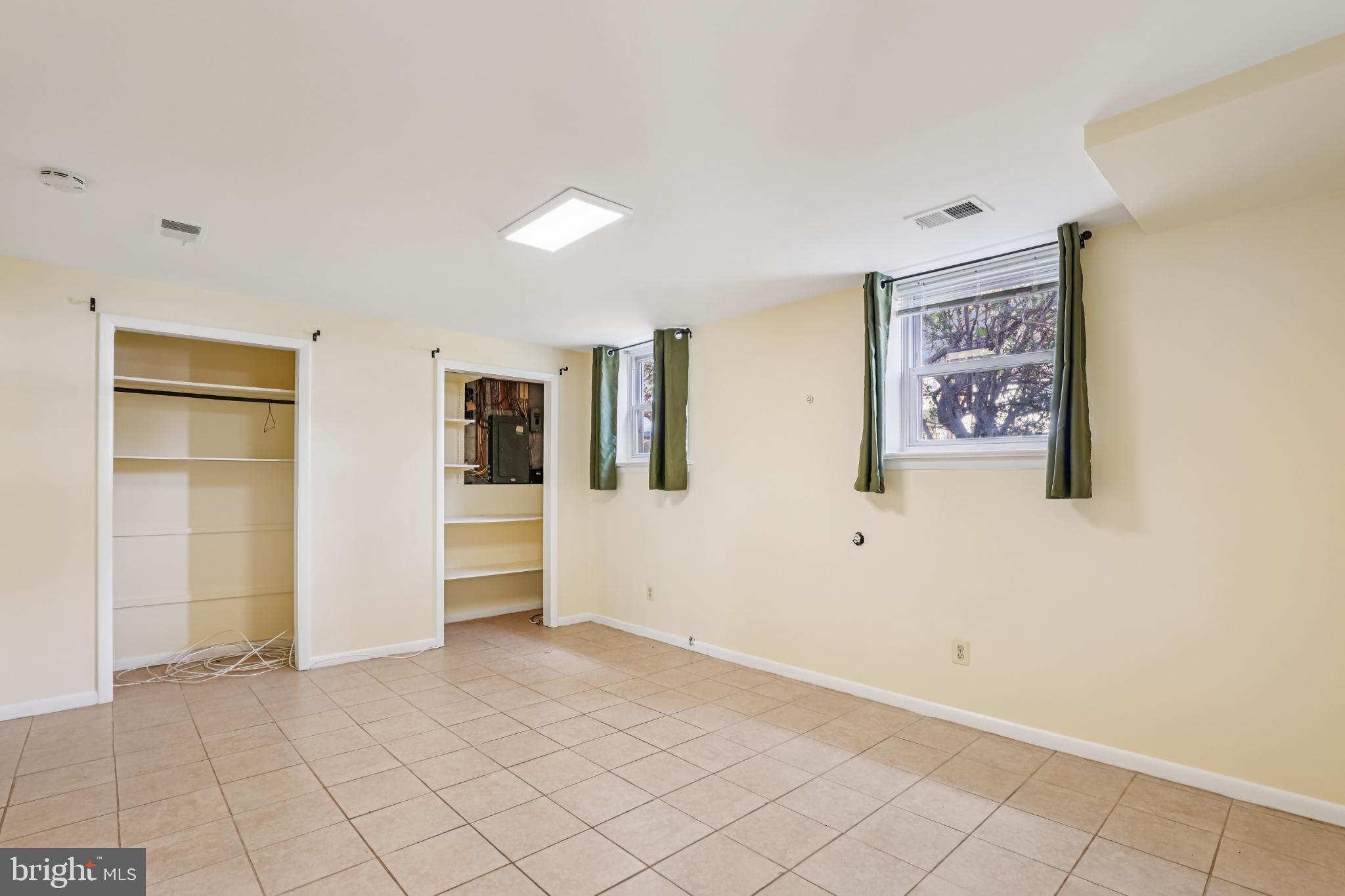 BURGUNDY ESTATES - Residential