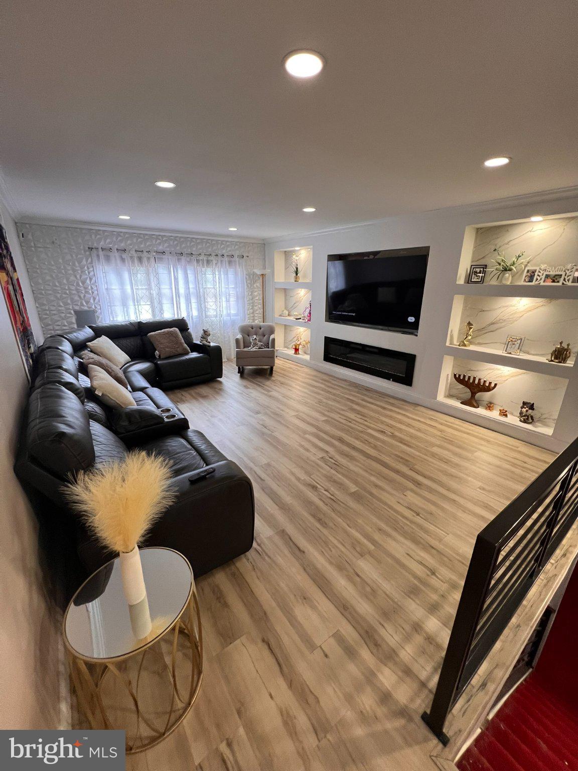 3549 MEADOWLARK DRIVE