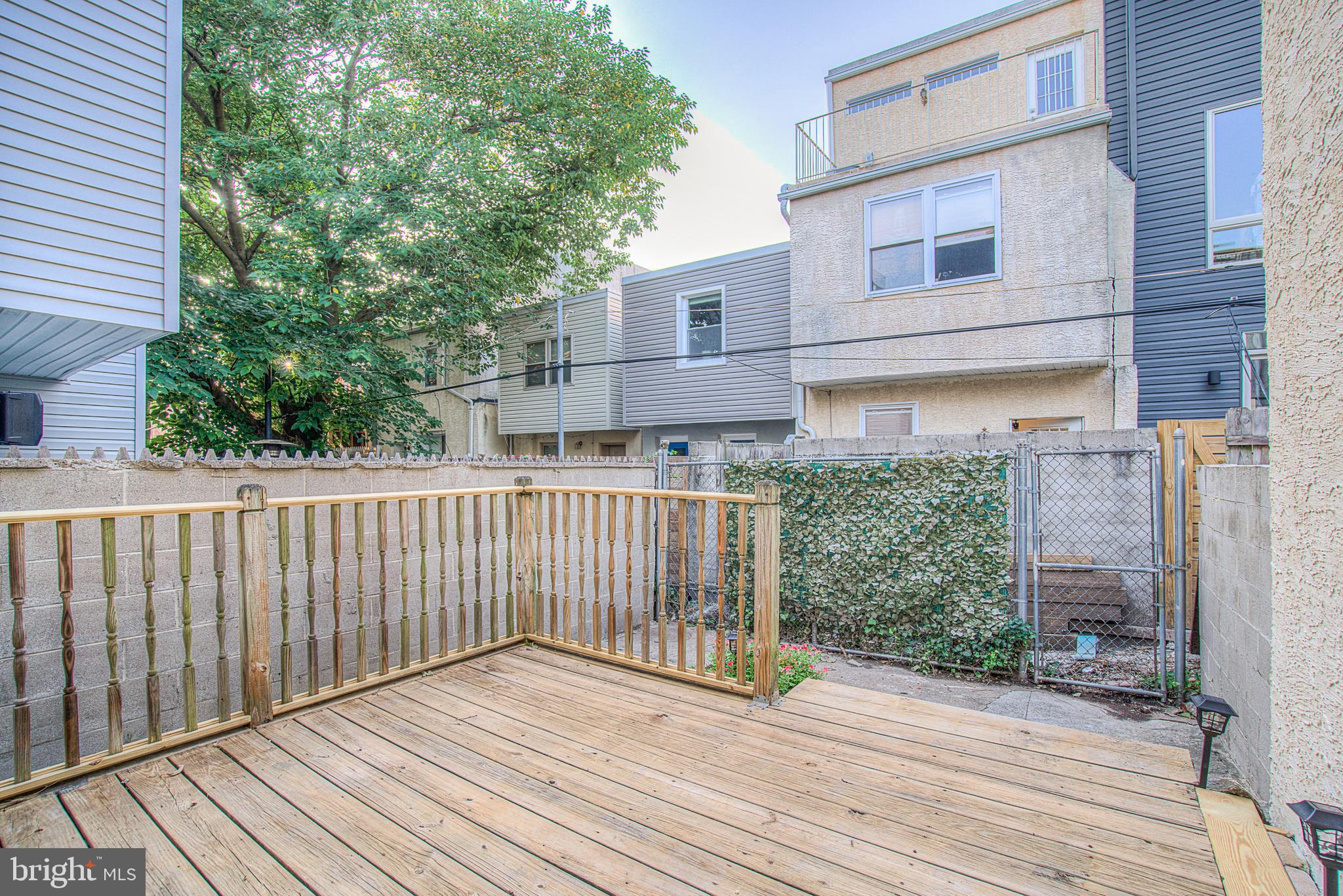 POINT BREEZE - Residential