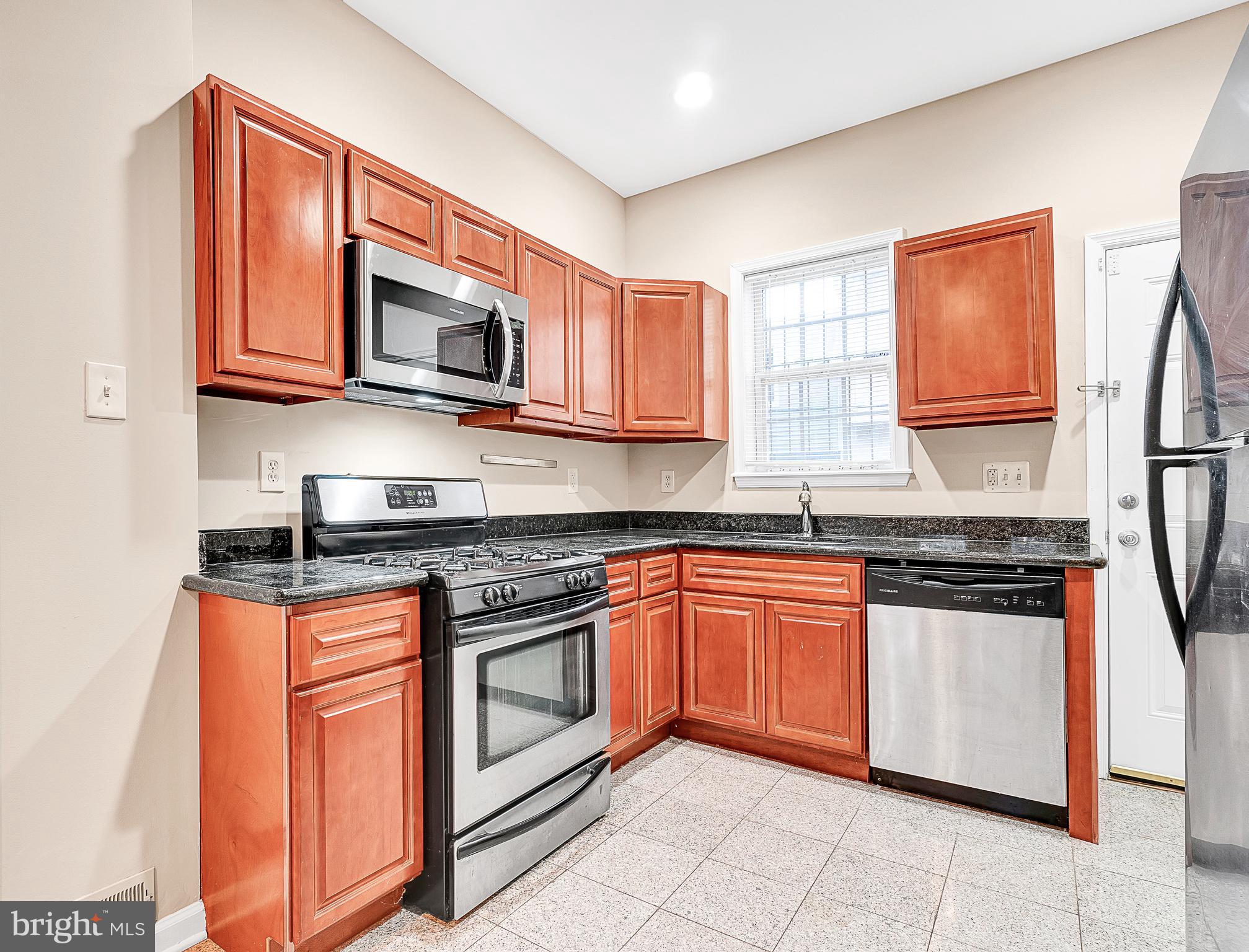 POINT BREEZE - Residential