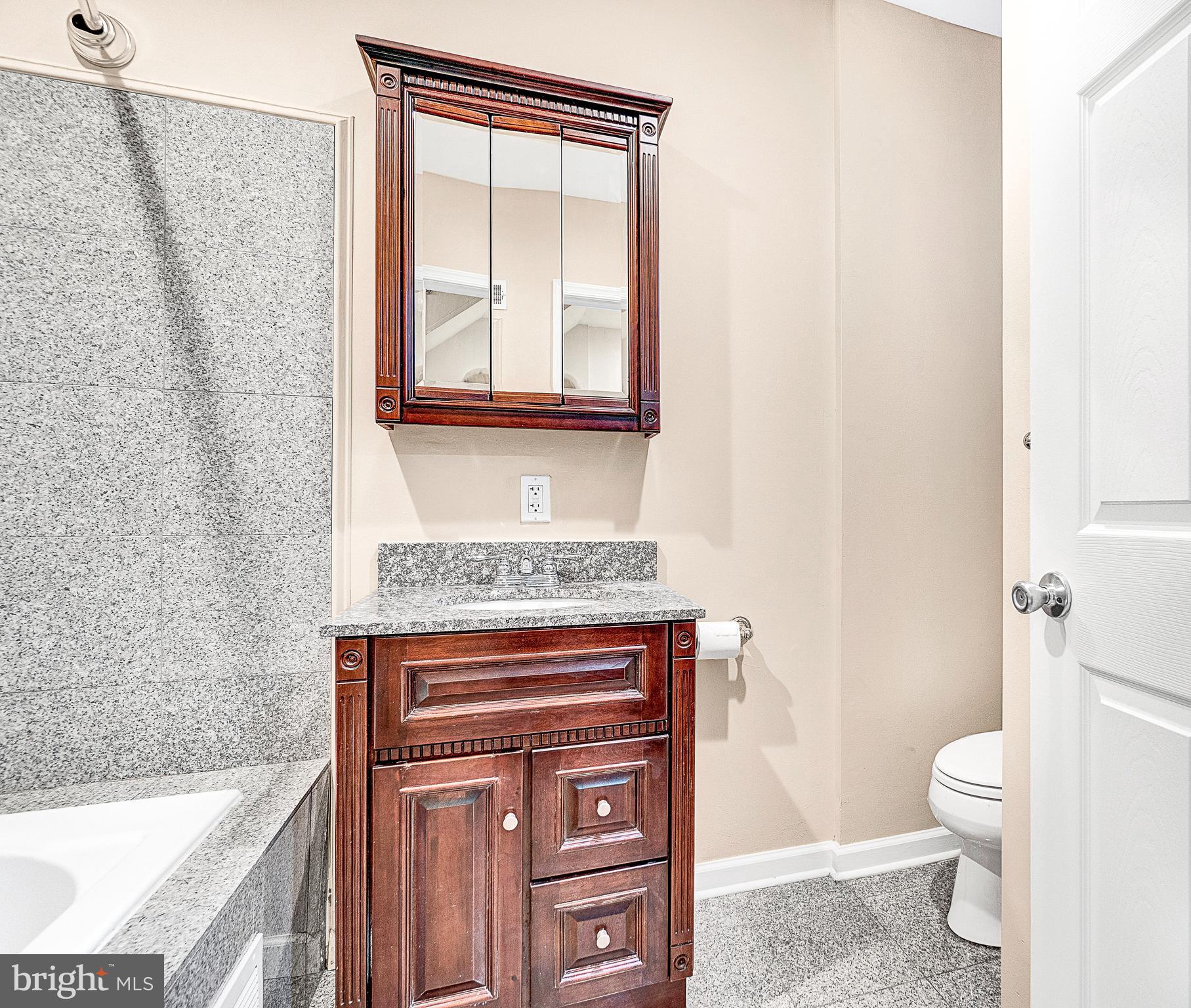 POINT BREEZE - Residential