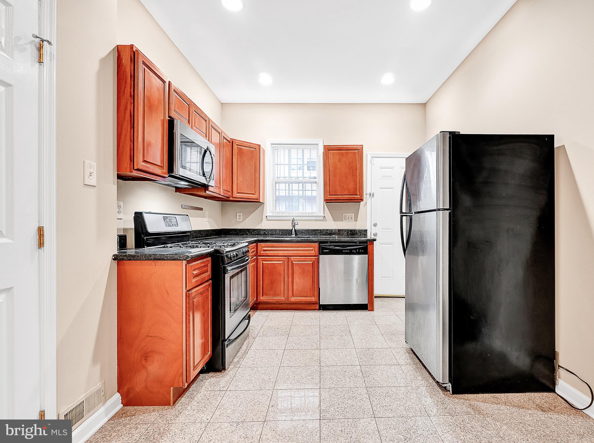 POINT BREEZE - Residential