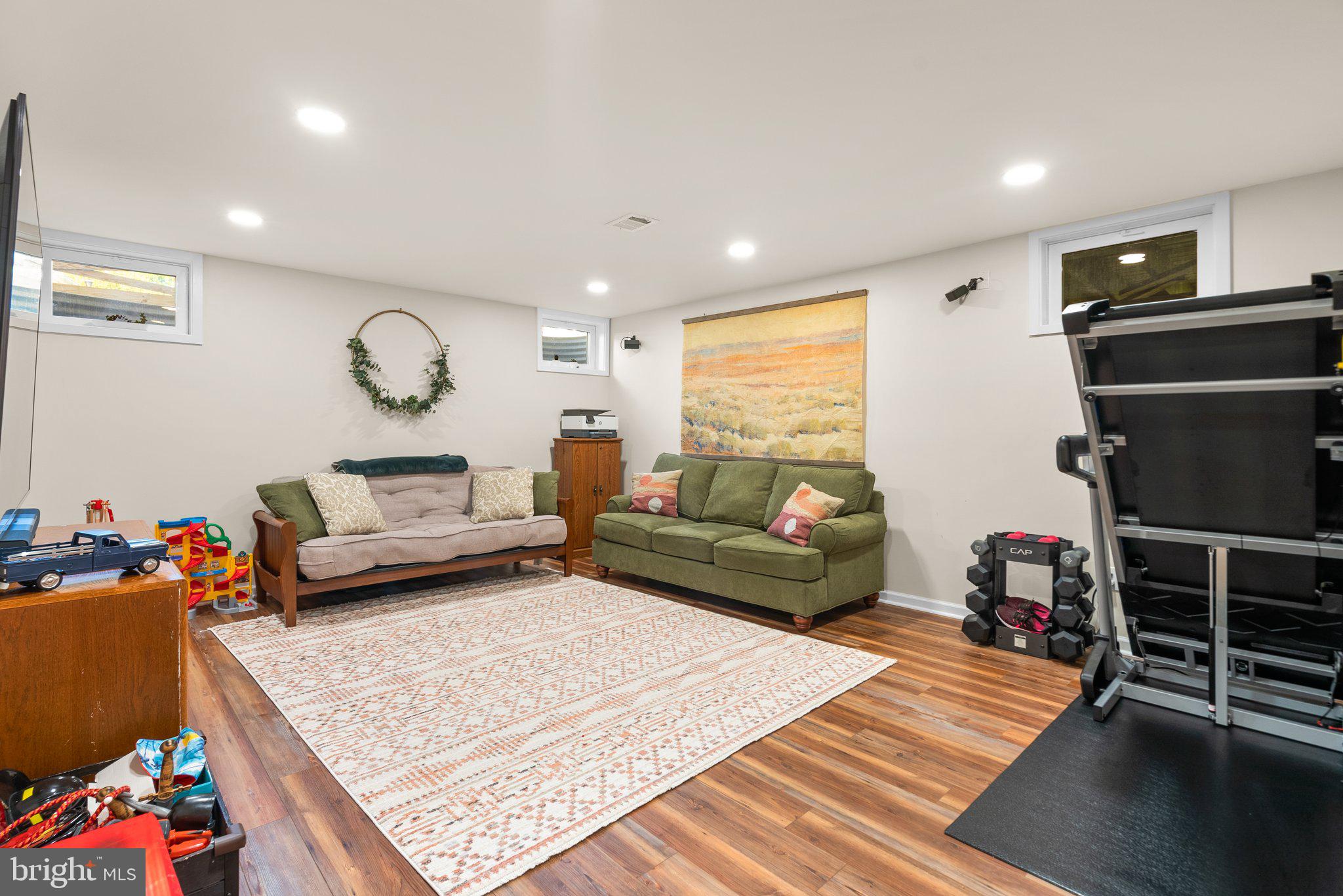 COUNTRYSIDE - Residential