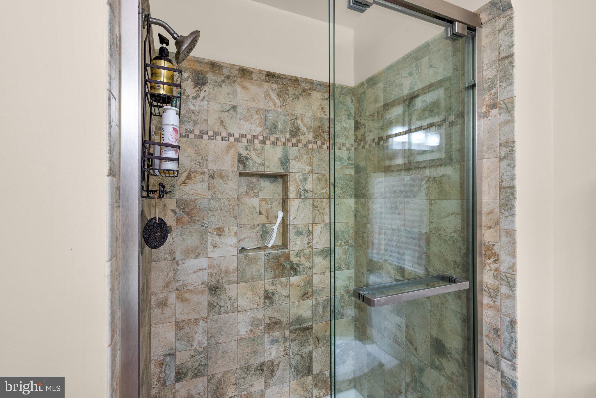 COUNTRYSIDE - Residential