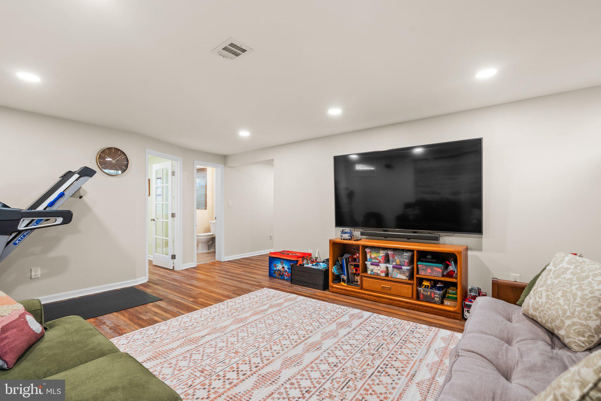 COUNTRYSIDE - Residential