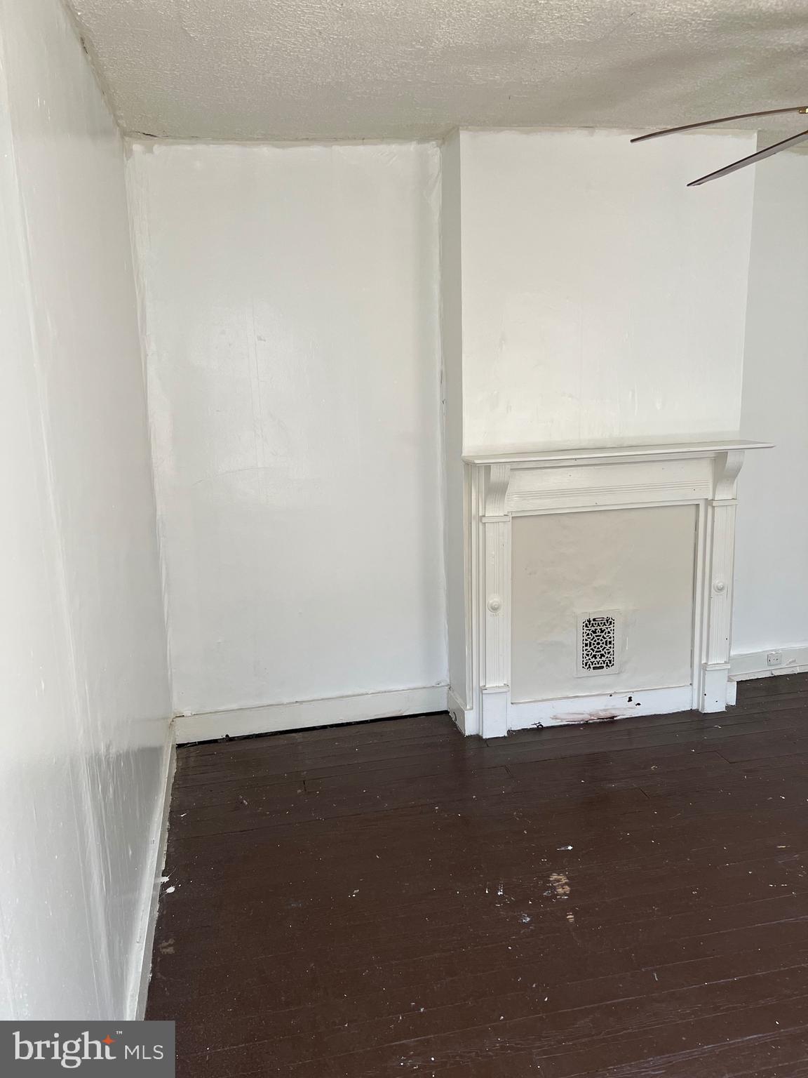 JOHNSTON SQUARE - Residential